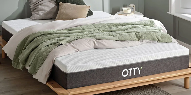 Otty Aura Hybrid mattress image on Mattress Zone UK